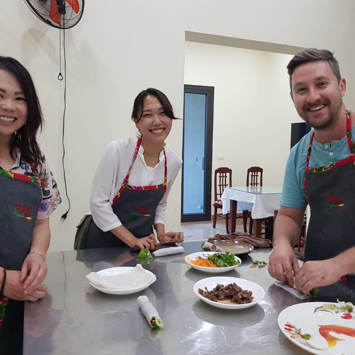 Vietnamese Home Cooking Class with a Local Chef & Fresh Market Tour