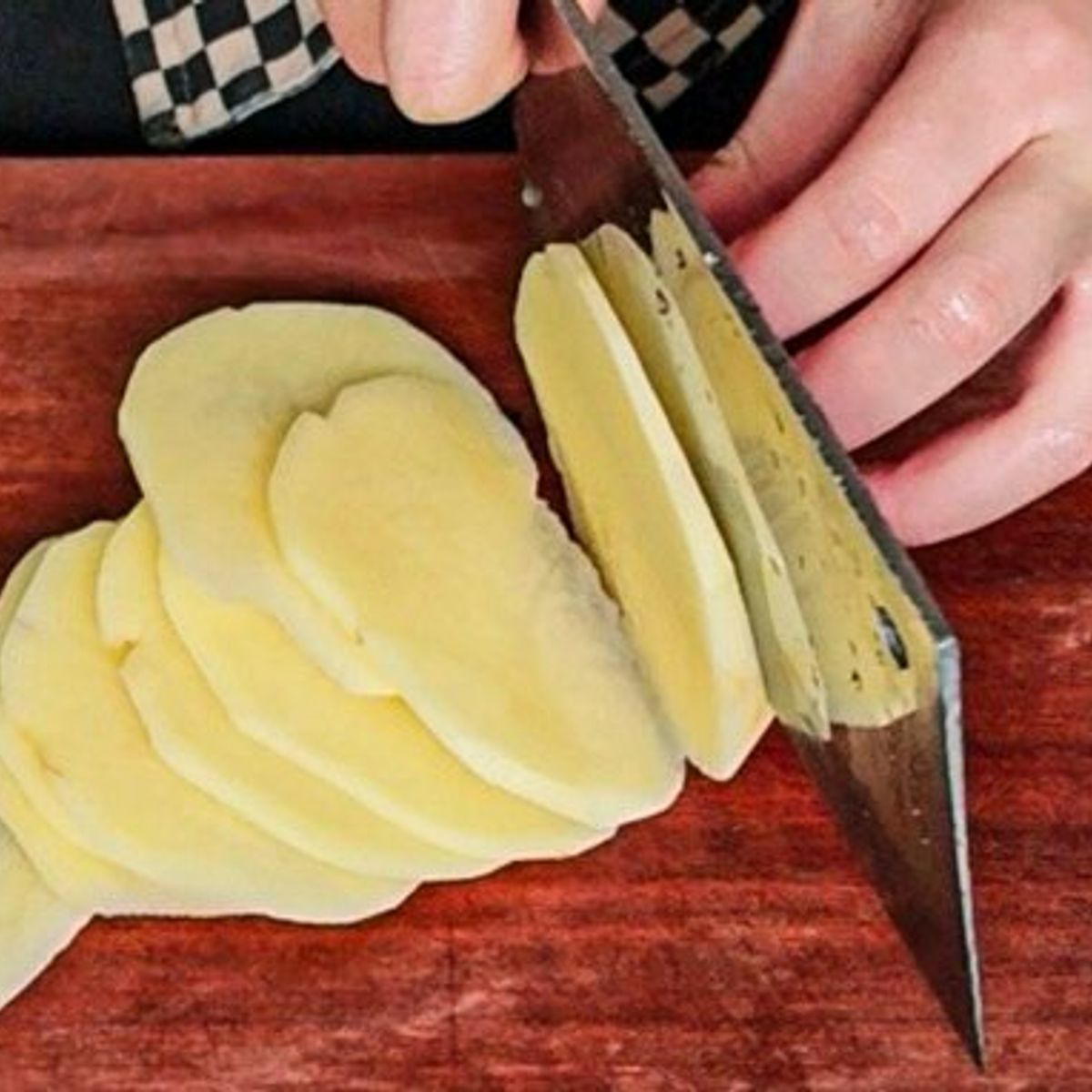 Chengdu Vegetarian Home Cooking Experience in a Local Home