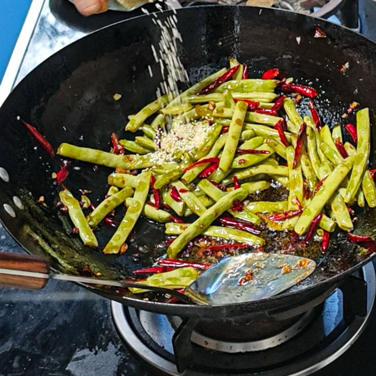 Chengdu Vegetarian Home Cooking Experience in a Local Home