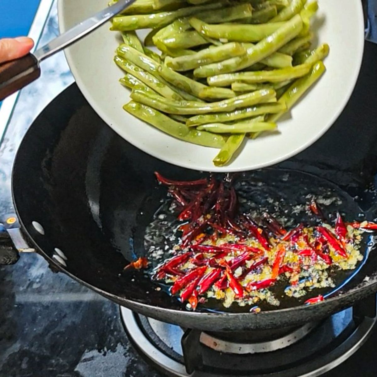 Chengdu Vegetarian Home Cooking Experience in a Local Home