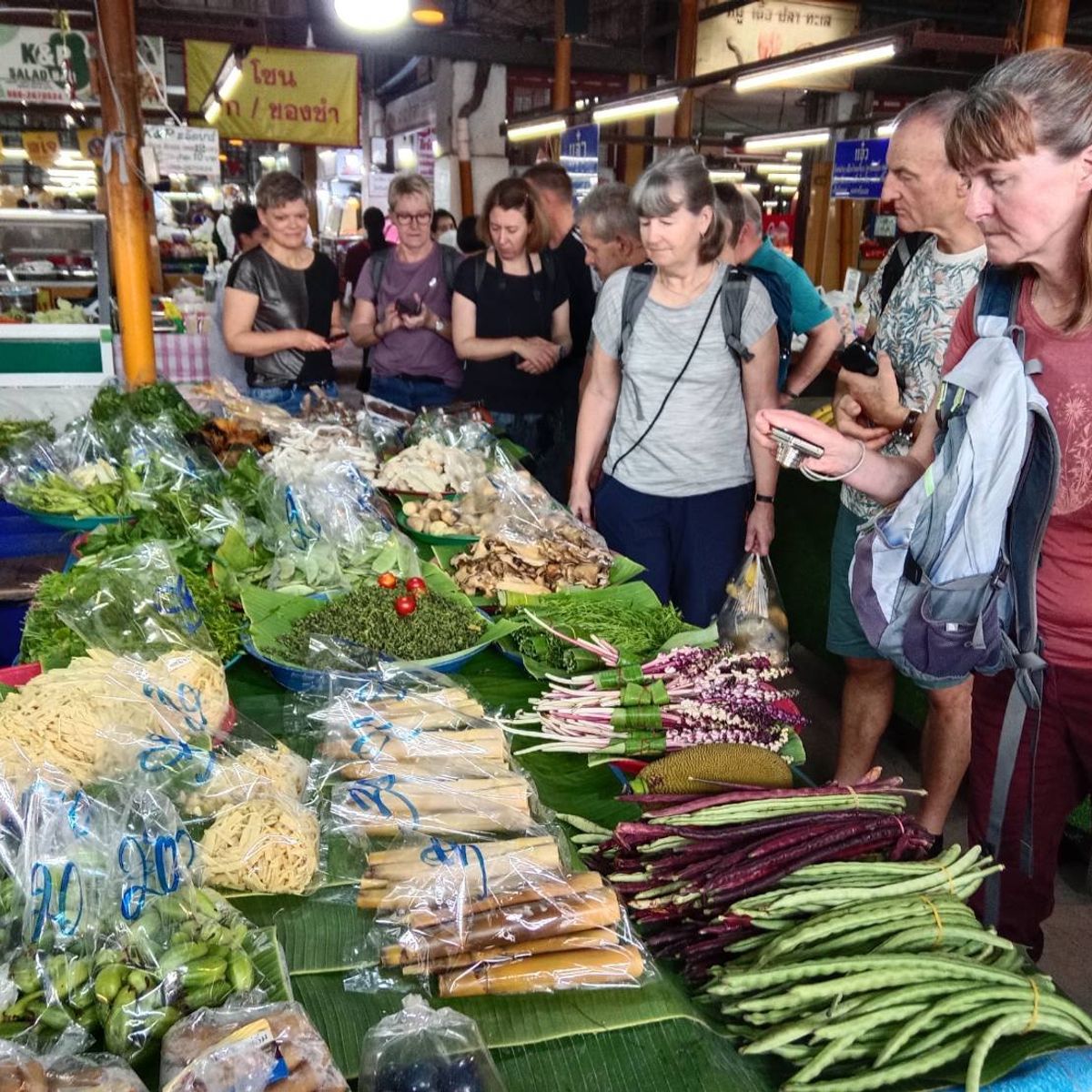 Morning Thai Home Cooking Experience in Chiang Mai with Market Tour