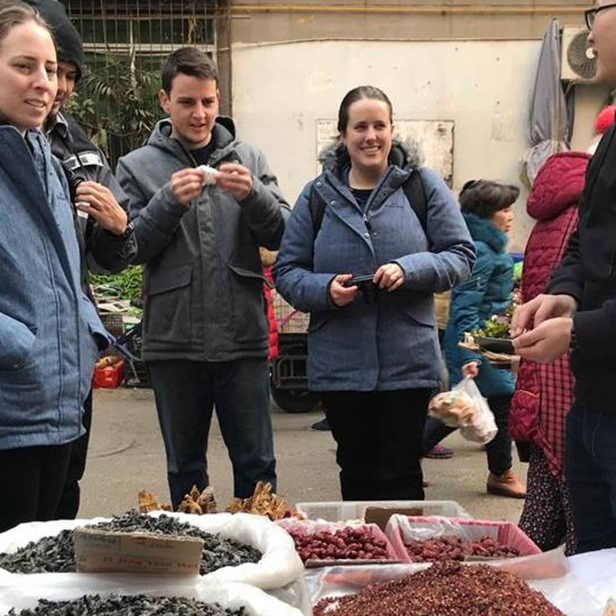 Xi'an Local Street Food Tour with TukTuk Ride