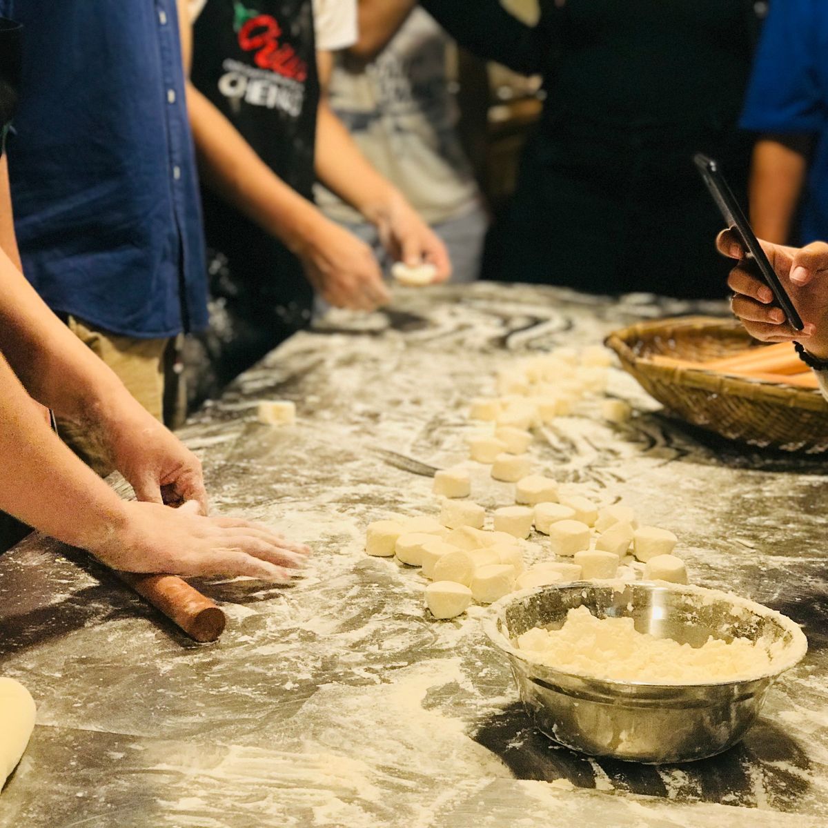 Chinese Steamed Buns (Baozi) Cooking Class with Market Tour