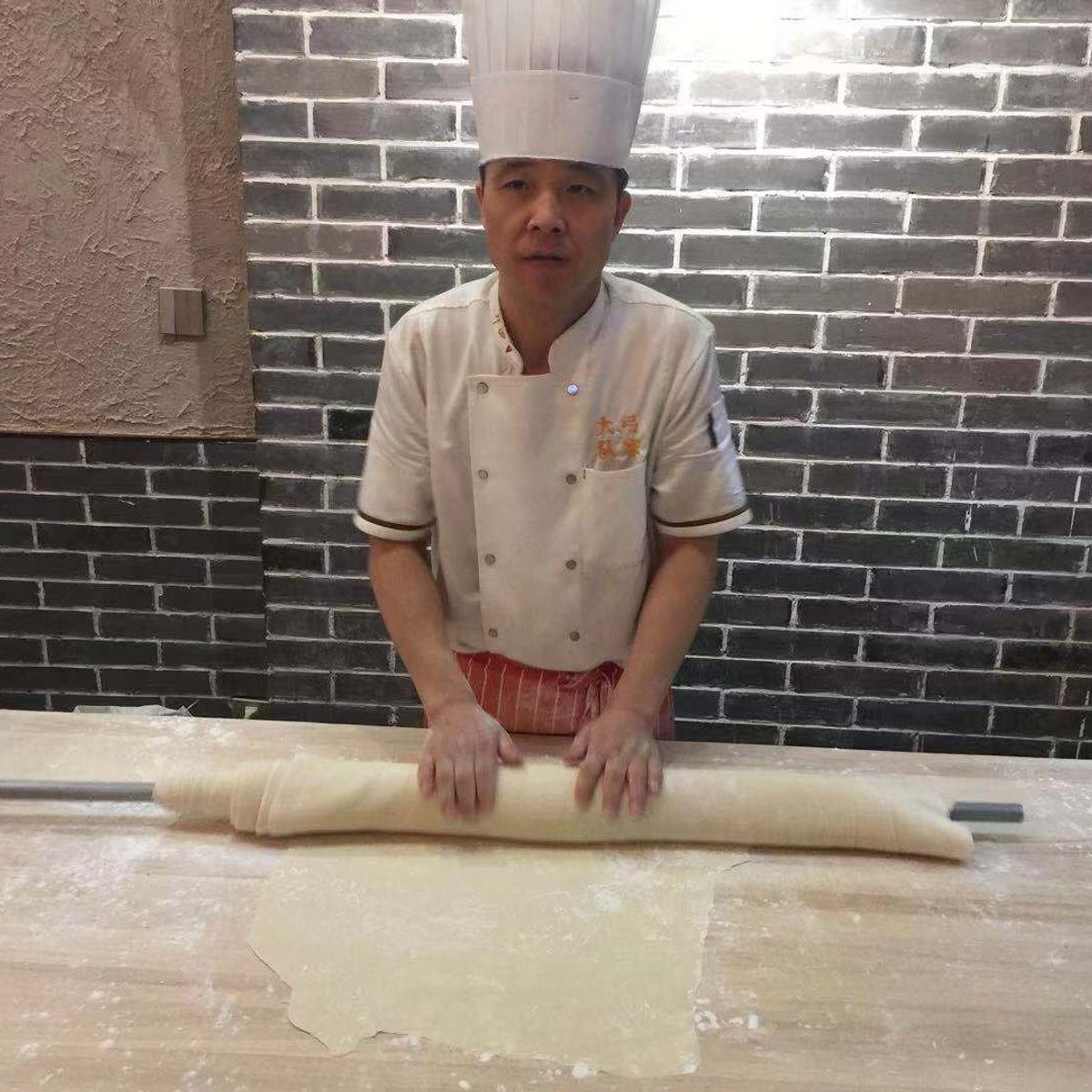 Dumpling-Making Workshop & Local Market Tour