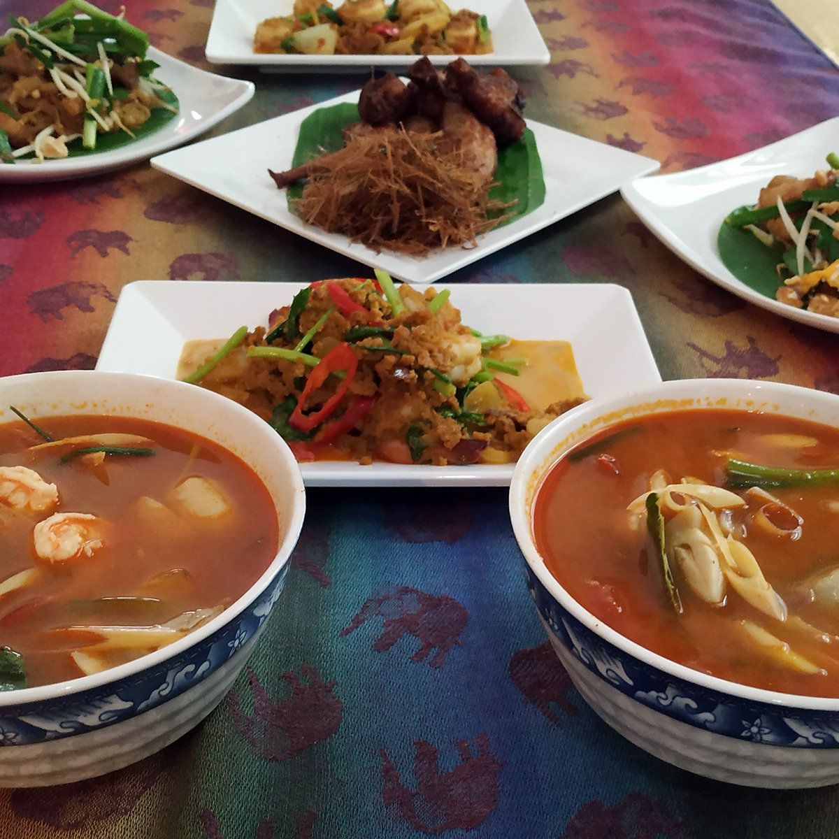 Choose Your Own Favorite Thai Dish Hands-on Authentic Thai Cooking Class with Local Market Tour