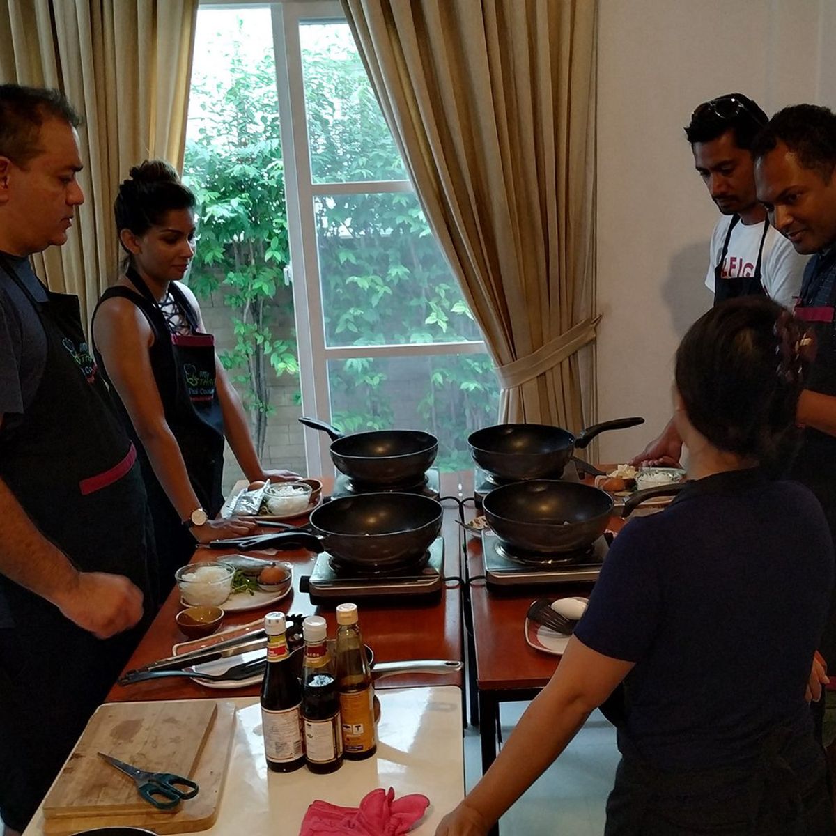 Choose Your Own Favorite Thai Dish Hands-on Authentic Thai Cooking Class with Local Market Tour