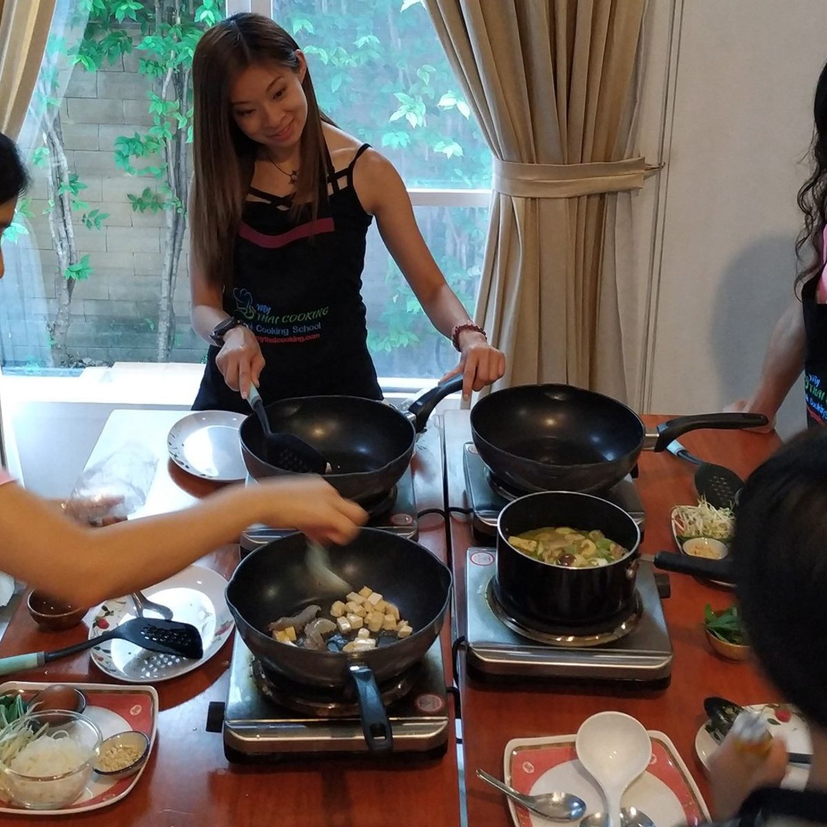 Choose Your Own Favorite Thai Dish Hands-on Authentic Thai Cooking Class with Local Market Tour