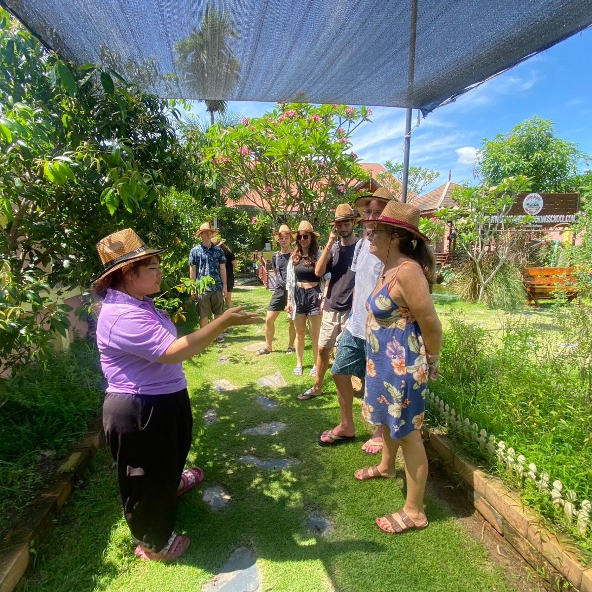 Wählen Sie Ihr thailändisches Menü: Vom Besuch des lokalen Marktes bis zur Gartenführung