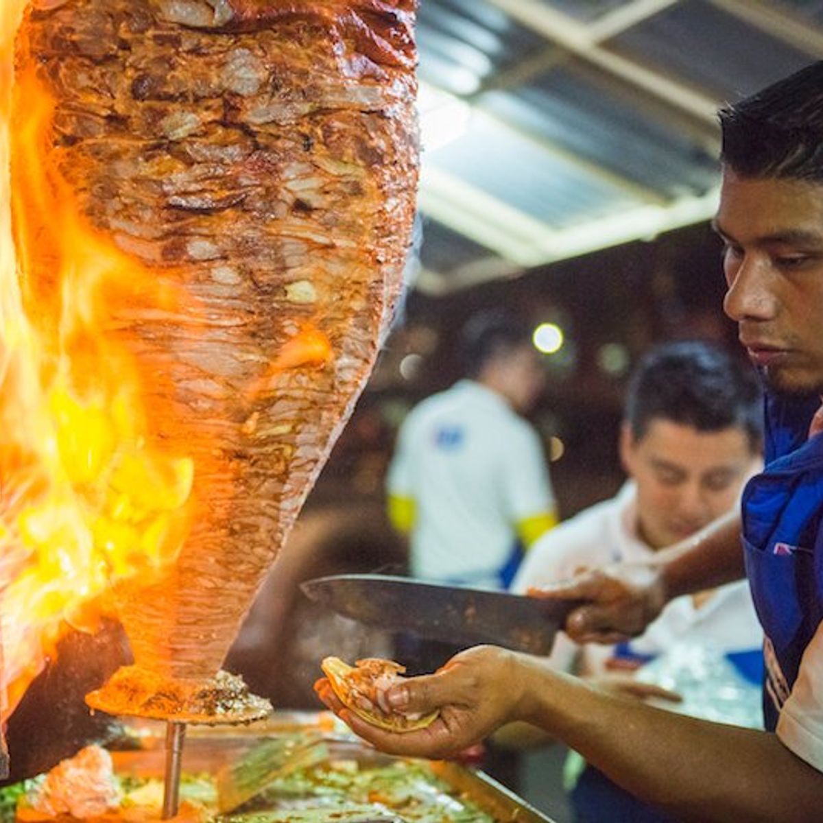 Colonia Narvarte at Night: Tacos, Chelas & Mezcal!