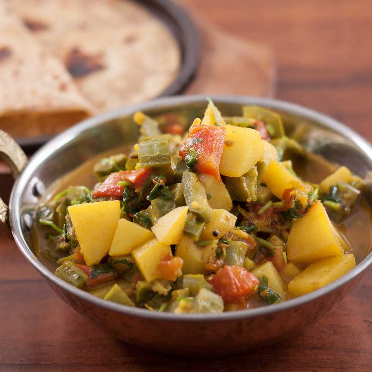 Cook Indian Food with Local Family at their Traditional Home