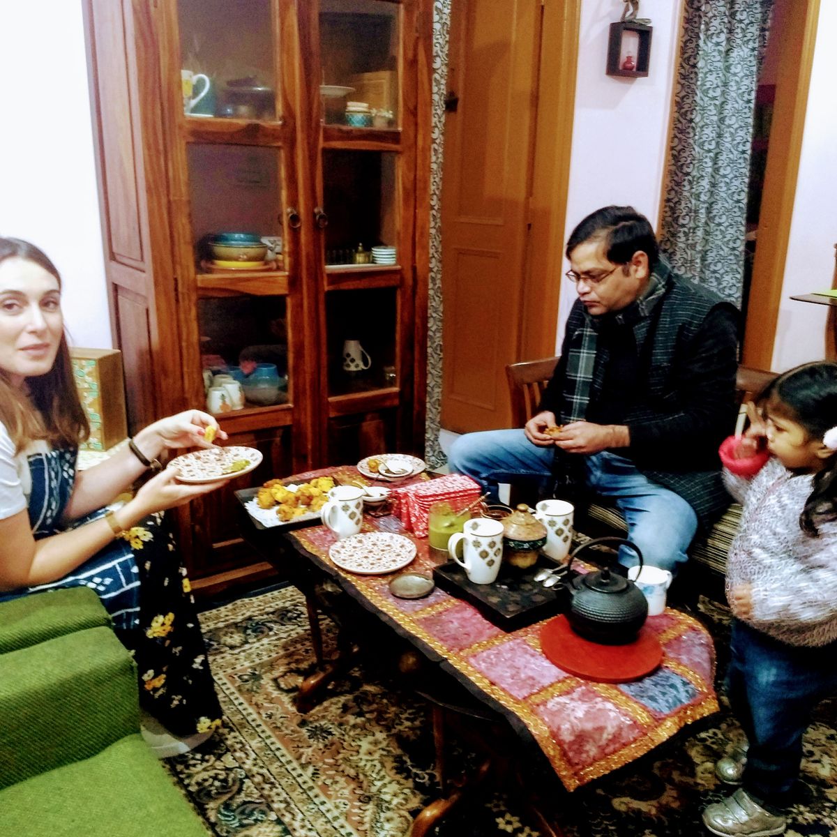 Learn and Enjoy: Homemade Street Snacks with Tea Tasting in a Local Home