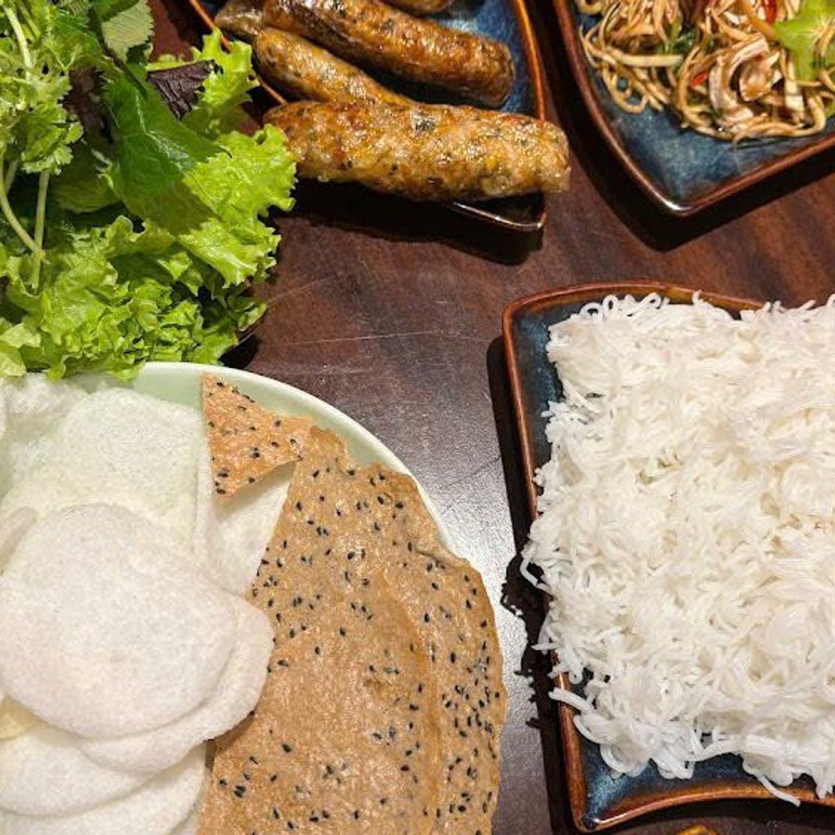 Kochen wie ein Einheimischer: Hanois Bun Cha, Nem Ran & Bananenblütensalat