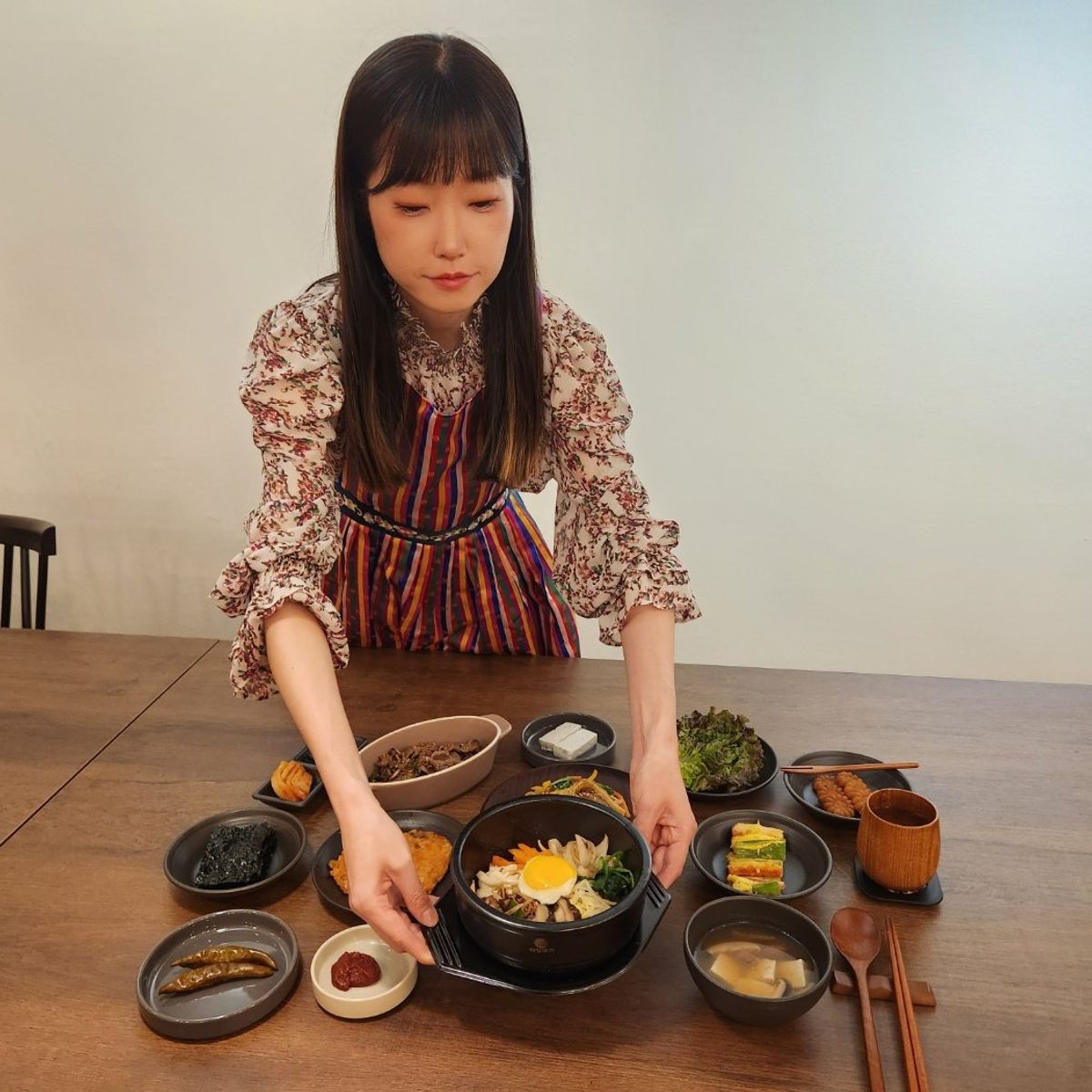 Traditional Korean 6-Dish Cooking Class with Hidden Alley Tour in Seoul