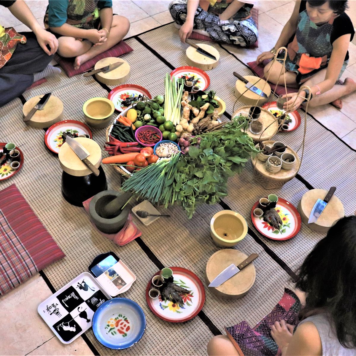 Fresh Market Tour & Authentic Thai Lunch Cooking with Passionate Chef