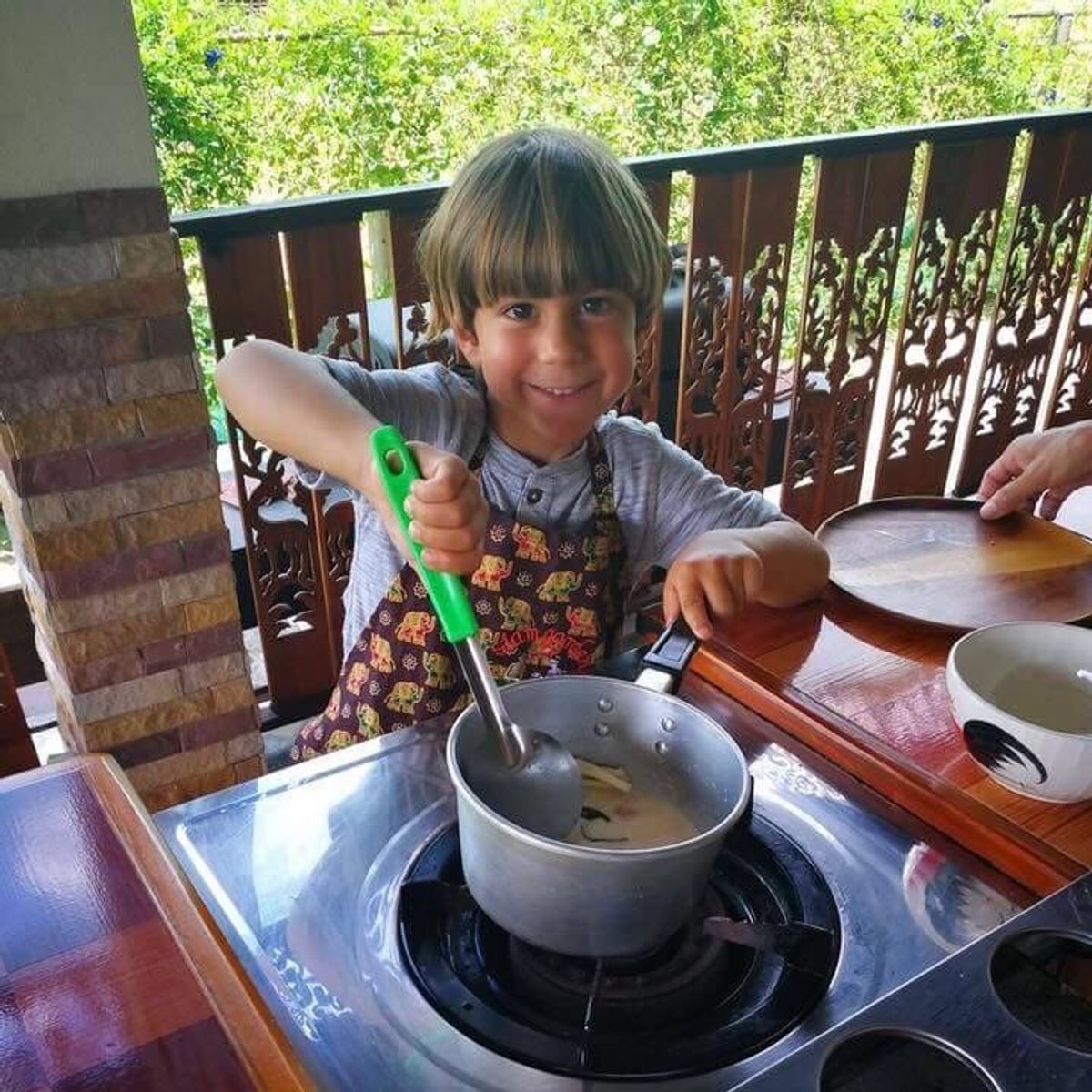 Koche mit frischen Zutaten: vom thailändischen Garten zum Wok!