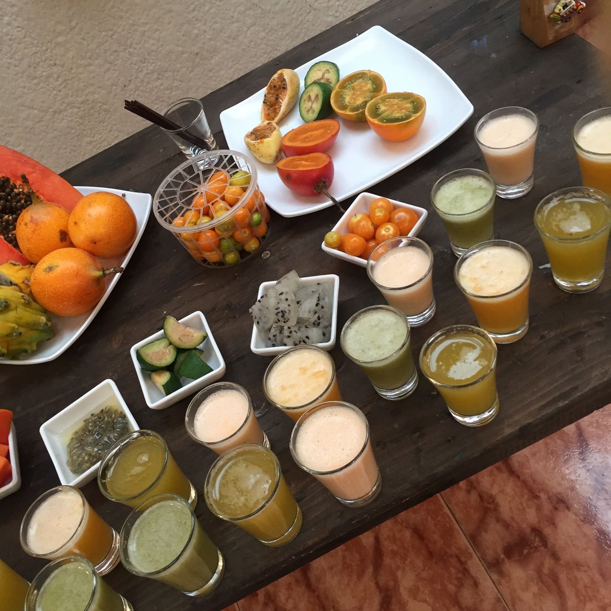 Cooking Class in a Typical Colombian House: Fruits, Cocktails, Fun and a Lot of Food!