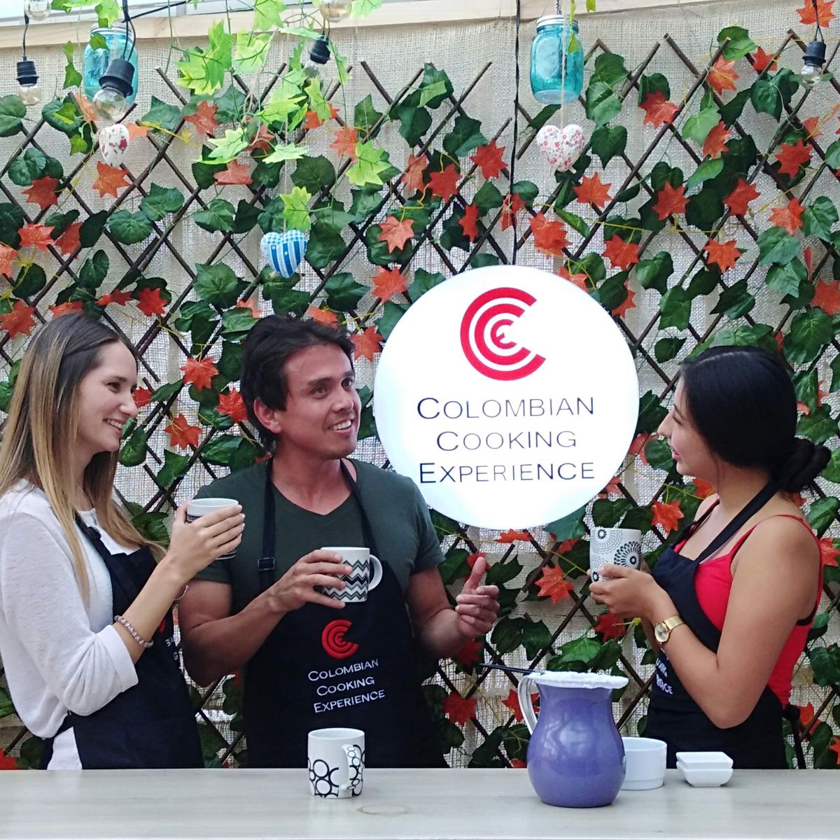 Cooking Class in a Typical Colombian House: Fruits, Cocktails, Fun and a Lot of Food!