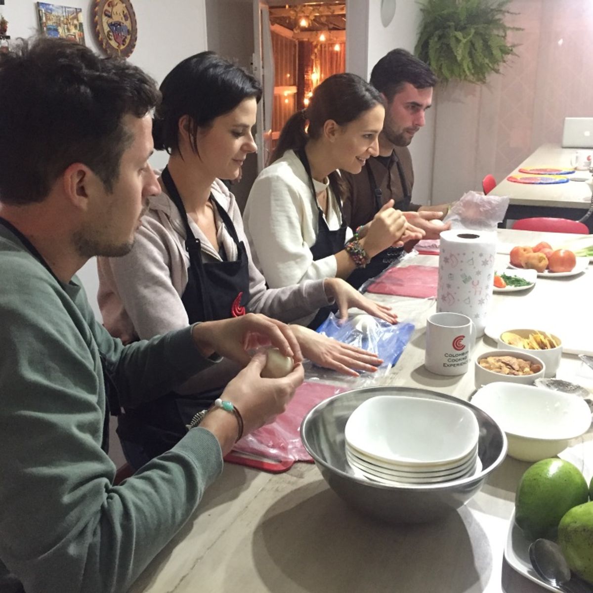 Cooking Class in a Typical Colombian House: Fruits, Cocktails, Fun and a Lot of Food!