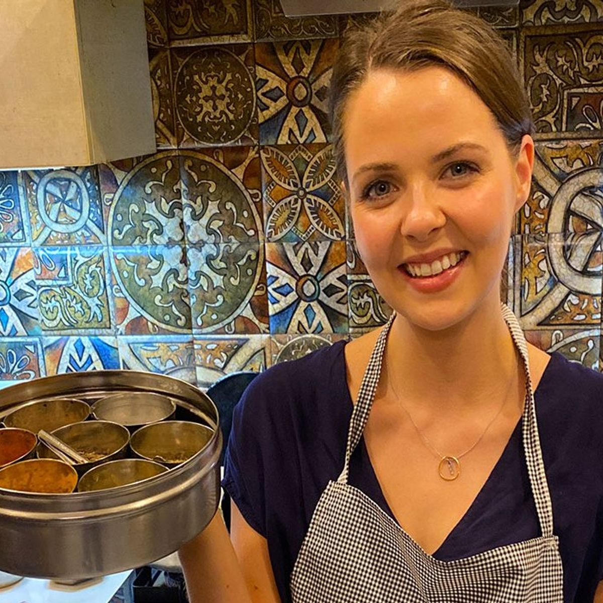Learn a 6-Course Indian Meal in a Delhi Family Home