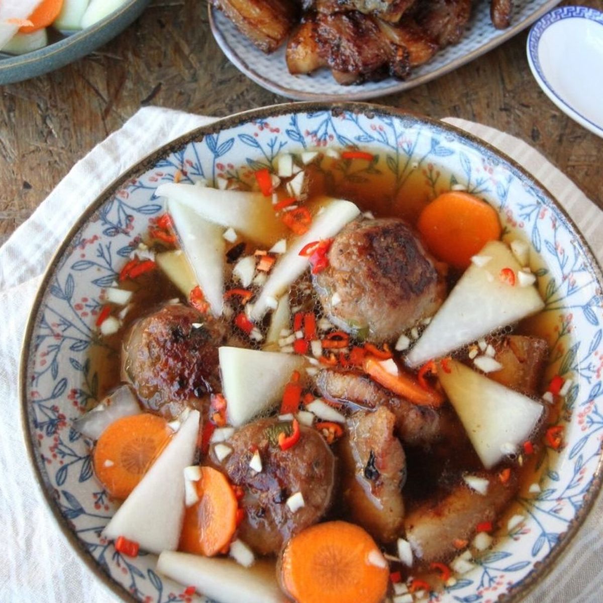 Rose Kitchen: Hanoi Market, Cooking & Tales with Free Transfer