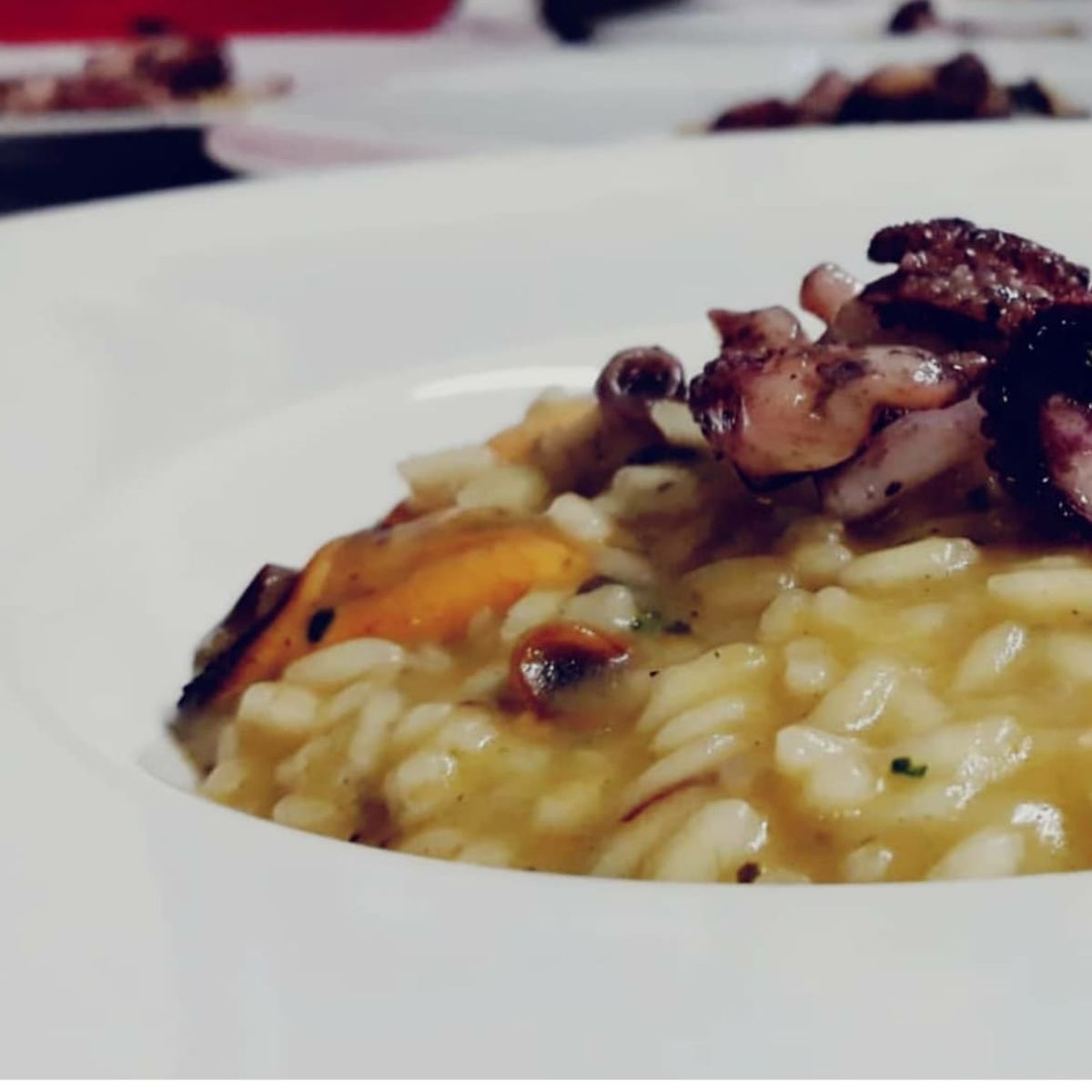 Italian Cooking Class with "Rionale" Market Tour in Taormina