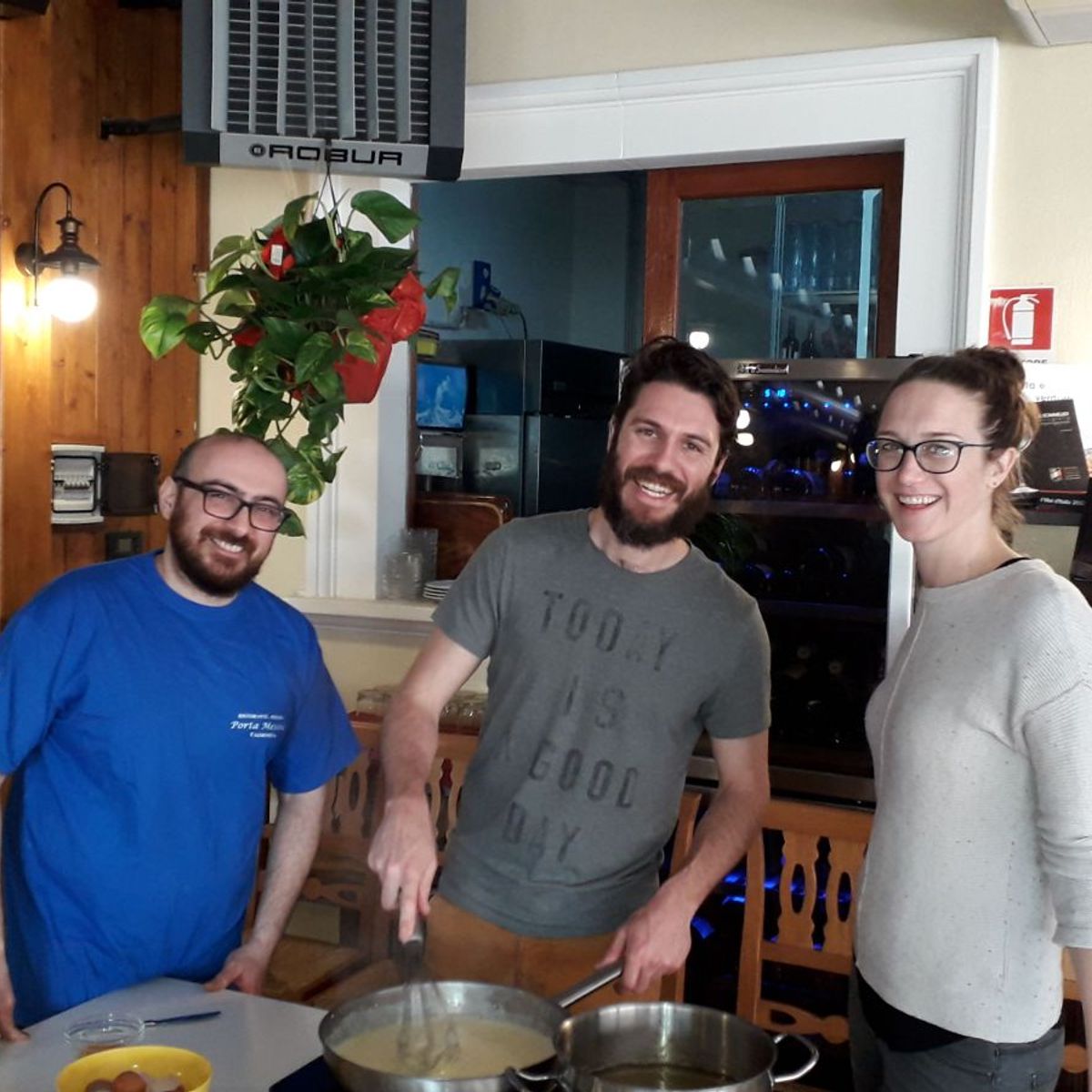 Italian Cooking Class with "Rionale" Market Tour in Taormina