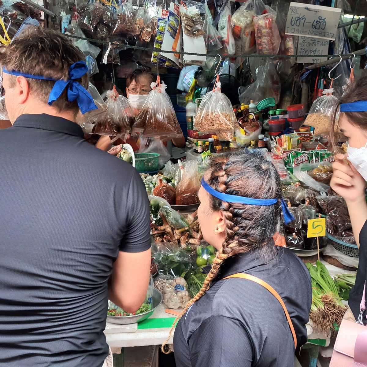 Expérience de cuisine thaïlandaise et de chasse au trésor au marché