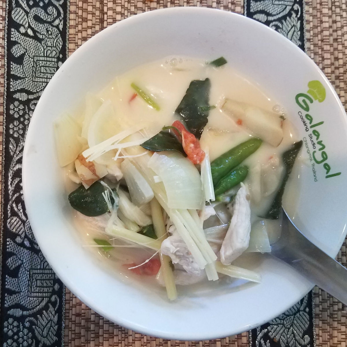 "You Choose The Dishes" Thai Cooking Class with Local Market Tour
