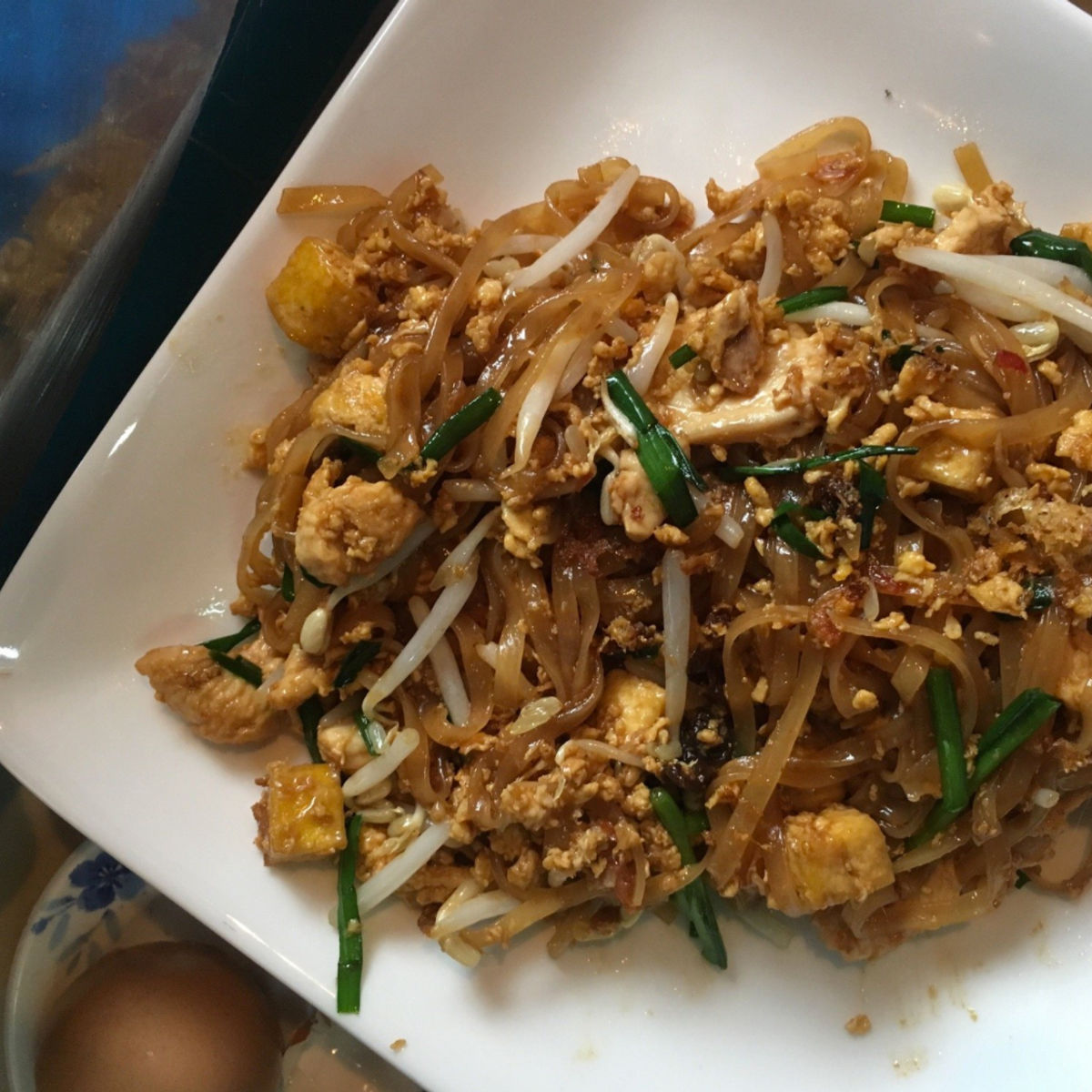 "You Choose The Dishes" Thai Cooking Class with Local Market Tour
