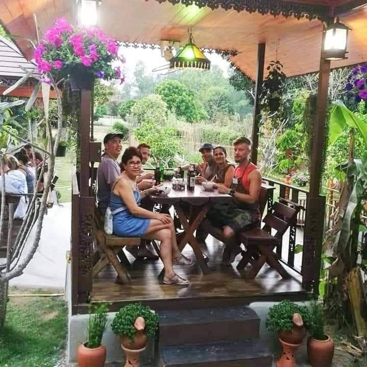 Wählen Sie Ihr thailändisches Menü: Vom Besuch des lokalen Marktes bis zur Gartenführung