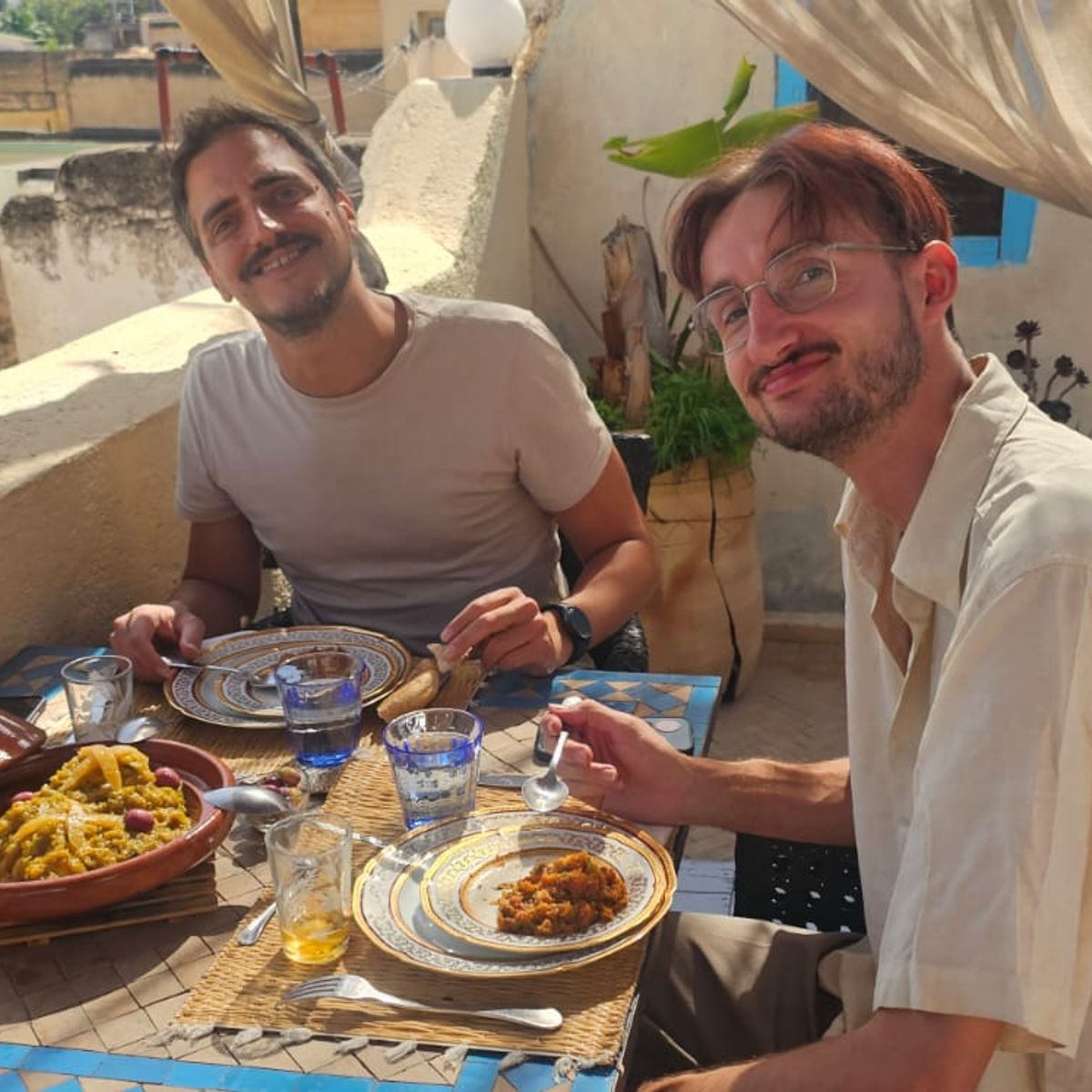 Kochen auf dem Dach mit Panoramablick auf die Medina mit meiner Großmutter