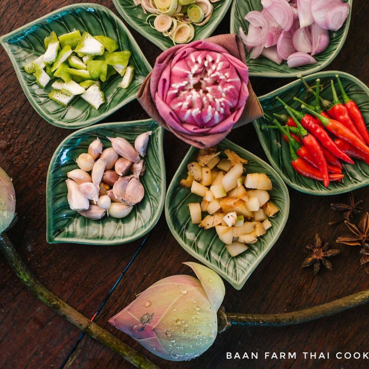 Cooking with Fresh Ingredients at Organic Farm with Local Market Tour
