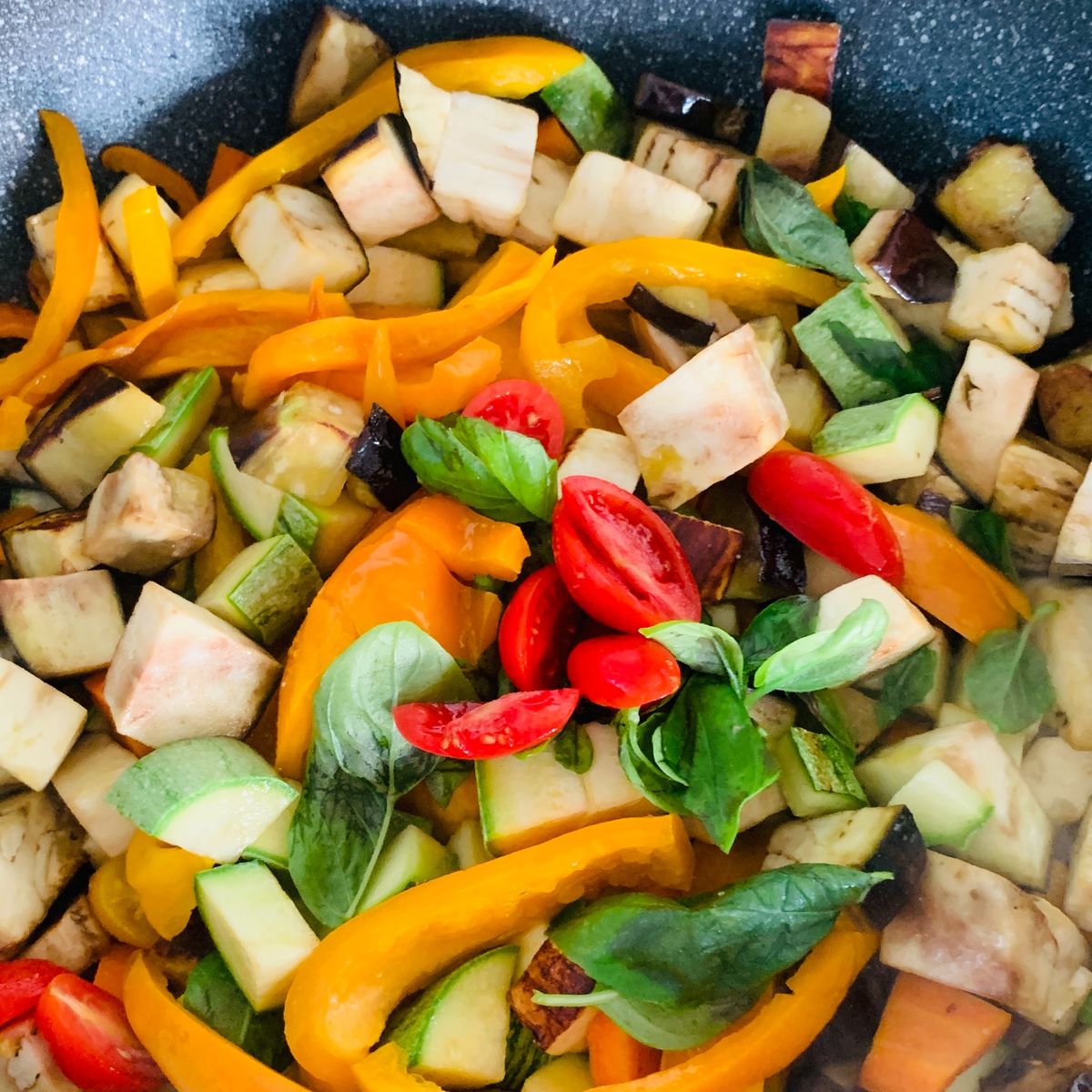 Cuisiner aux herbes sauvages dans la campagne romaine - Cours particulier
