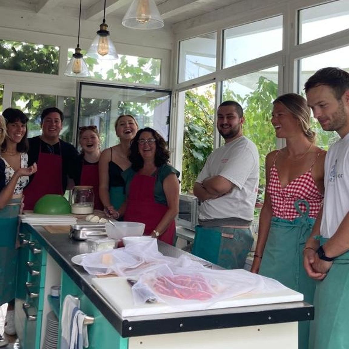 Cuisiner aux herbes sauvages dans la campagne romaine - Cours particulier