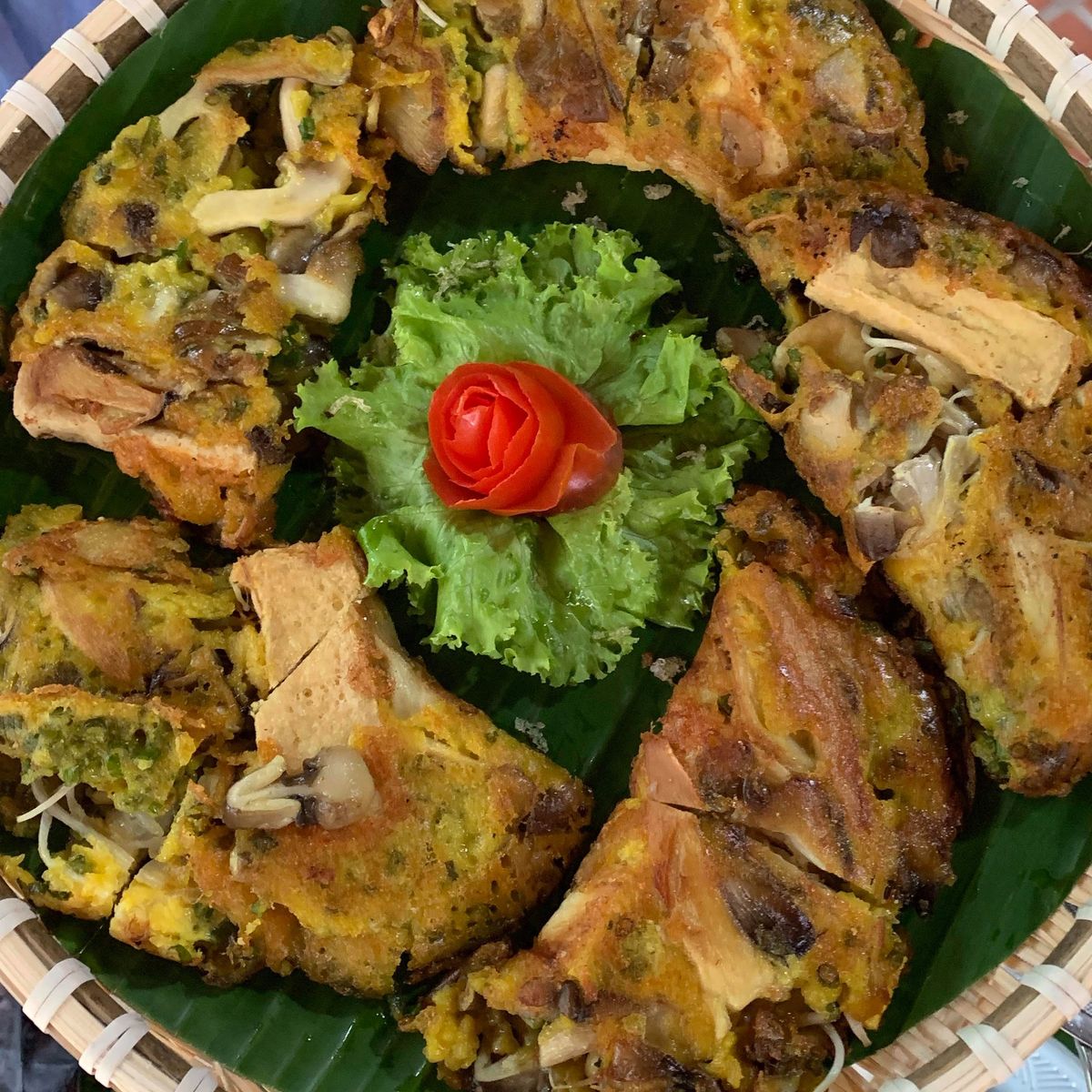 Countryside Bike Tour and Basket Boat Experience with Vietnamese Culinary Class