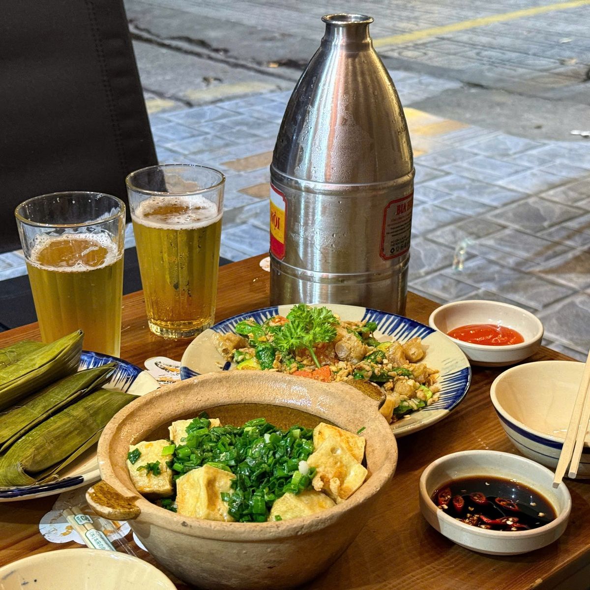 Saigon Craft Beer and Food Tour by Scooter