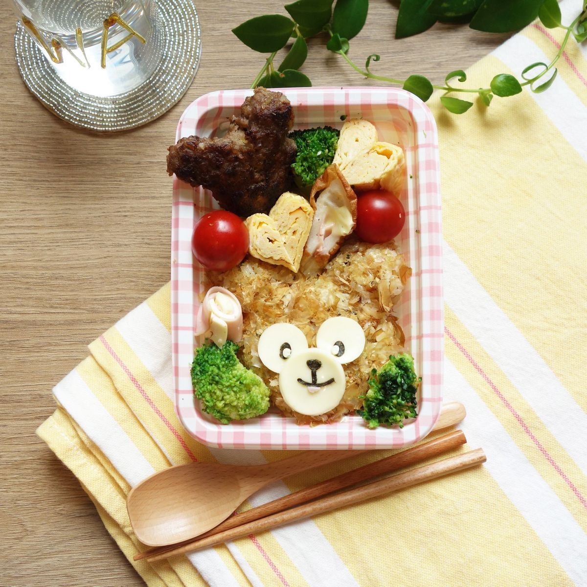 Create a Kawaii Teddy Bear Bento in Tokyo