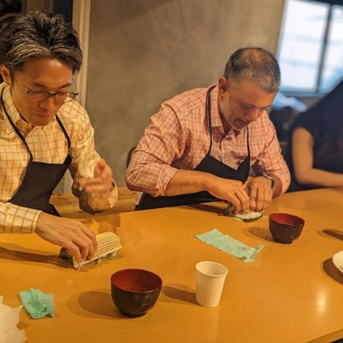 Atelier de sushi à Tokyo : Futomaki et Temari pour vos fêtes