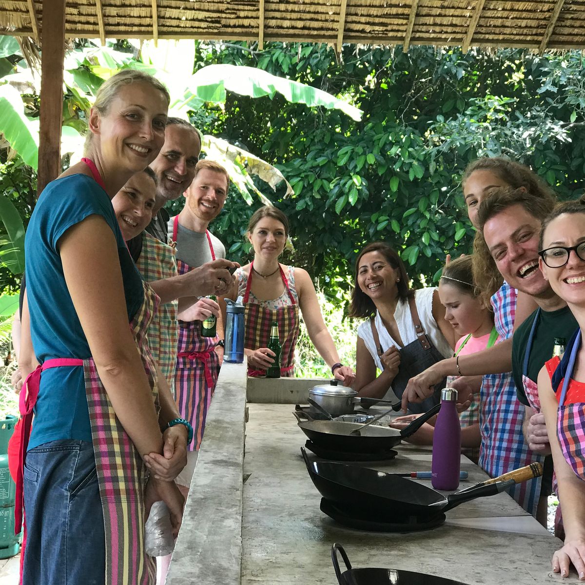 Creative Thai Cooking Class in Organic Farm with Market Tour