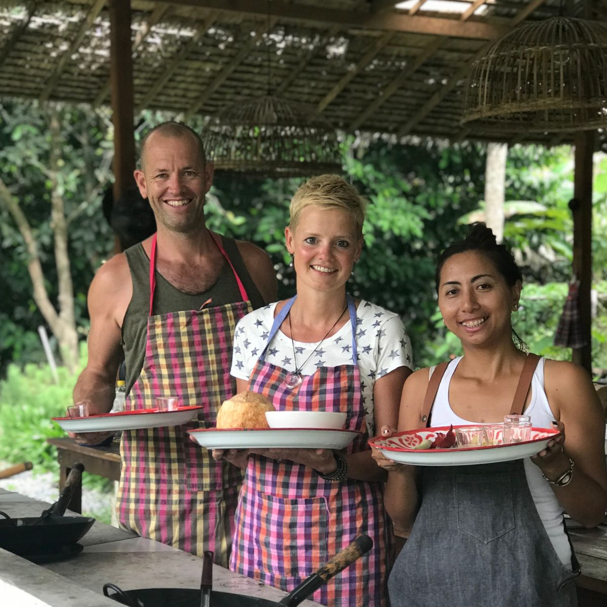 Creative Thai Cooking Class in Organic Farm with Market Tour