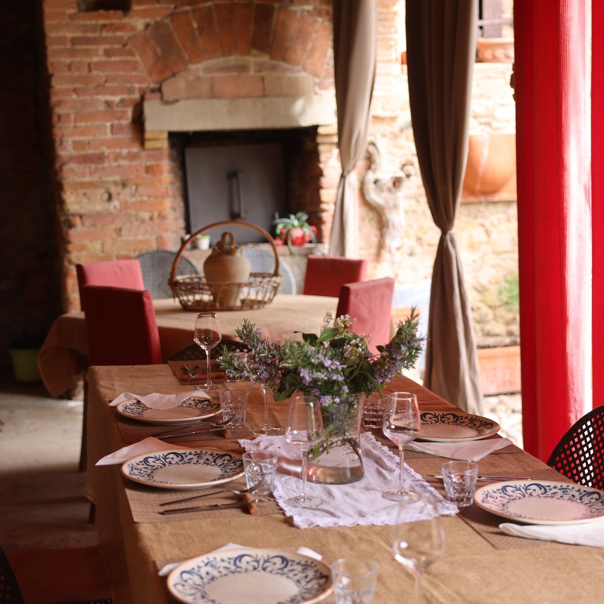 Culinary Experience with Dinner and Live Opera in the Countryside