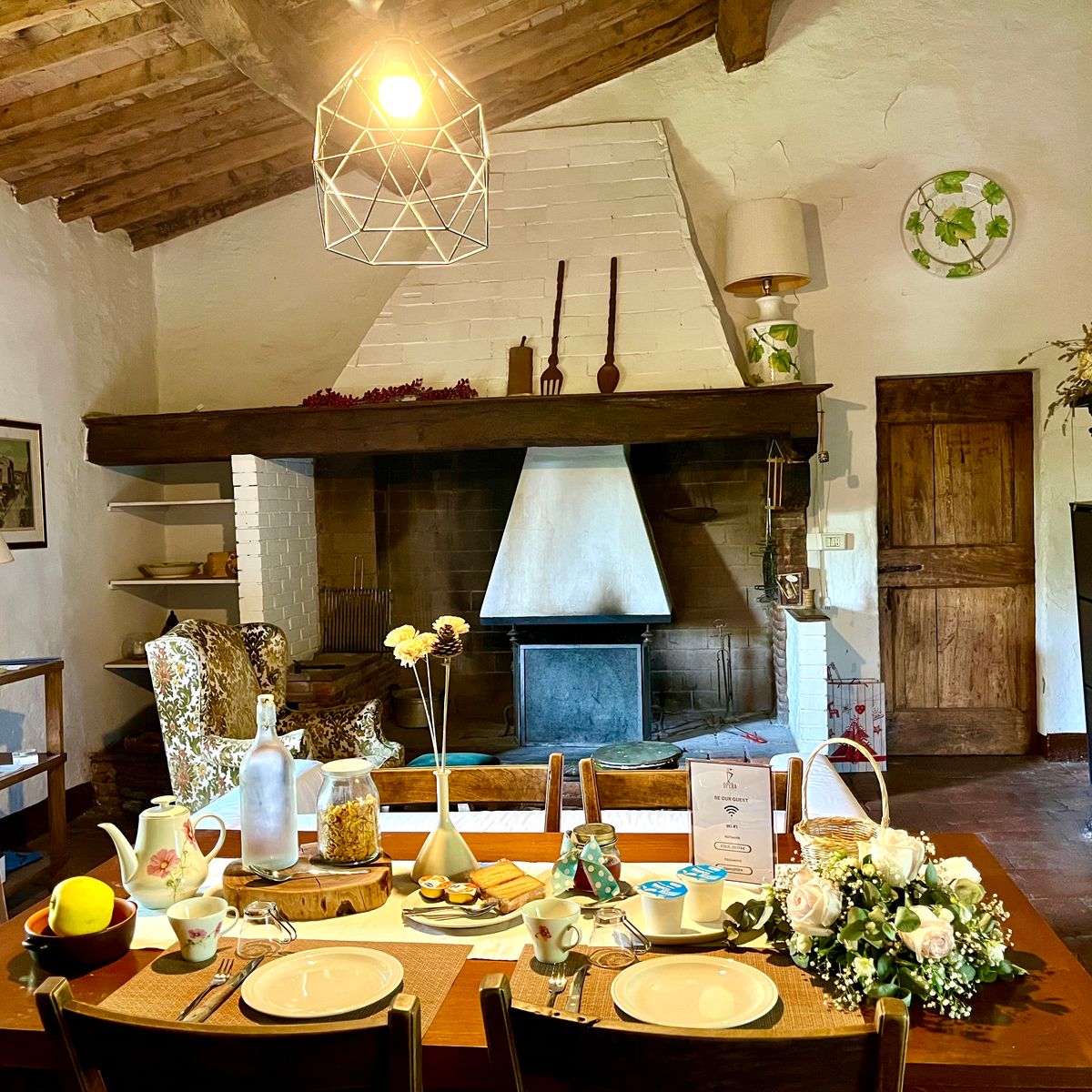 Culinary Experience with Dinner and Live Opera in the Countryside
