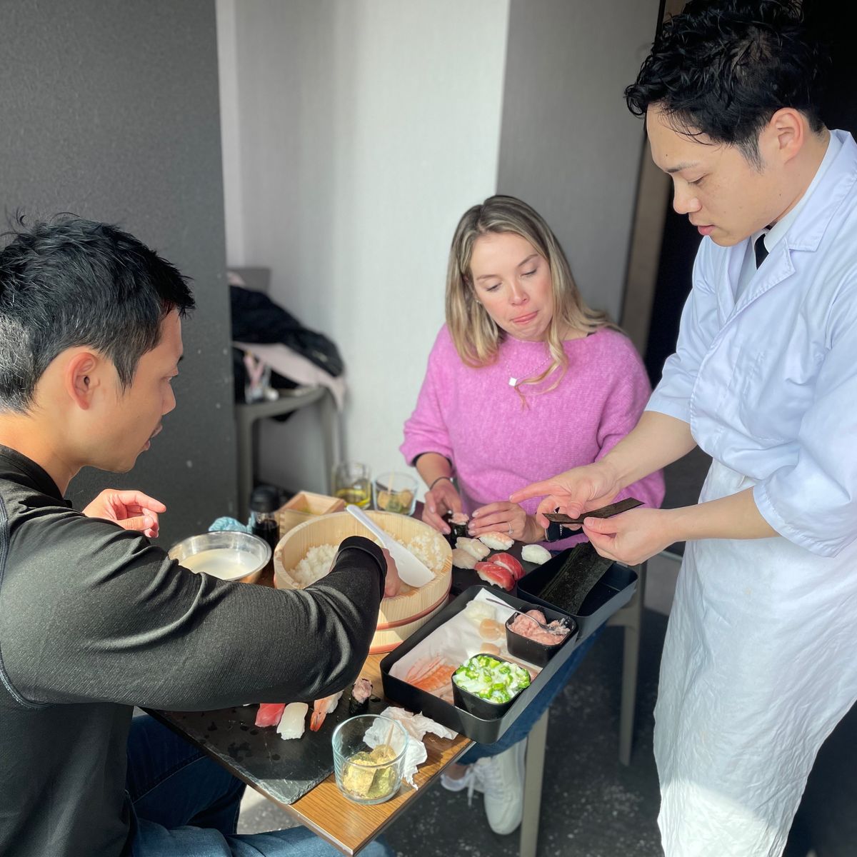 Sushi Making with a Professional Chef in Asakusa