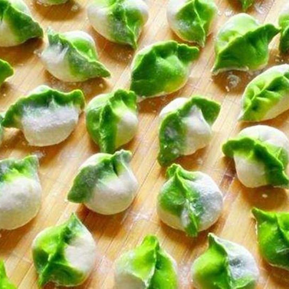 Hand-Pulled Noodles or Three-Colored Soup Dumplings Class with Wet Market Tour
