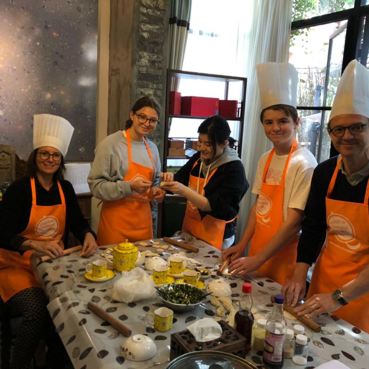 Hand-Pulled Noodles or Three-Colored Soup Dumplings Class with Wet Market Tour
