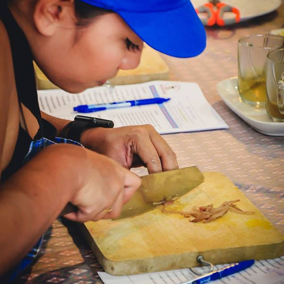 Cours de cuisine thaïlandaise facile d'une demi-journée et visite du marché