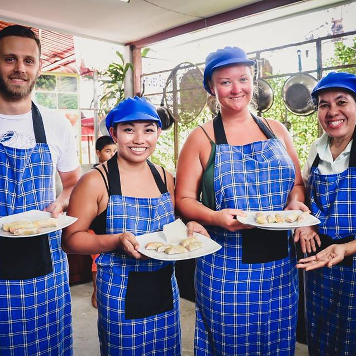 Cours de cuisine thaïlandaise facile d'une demi-journée et visite du marché