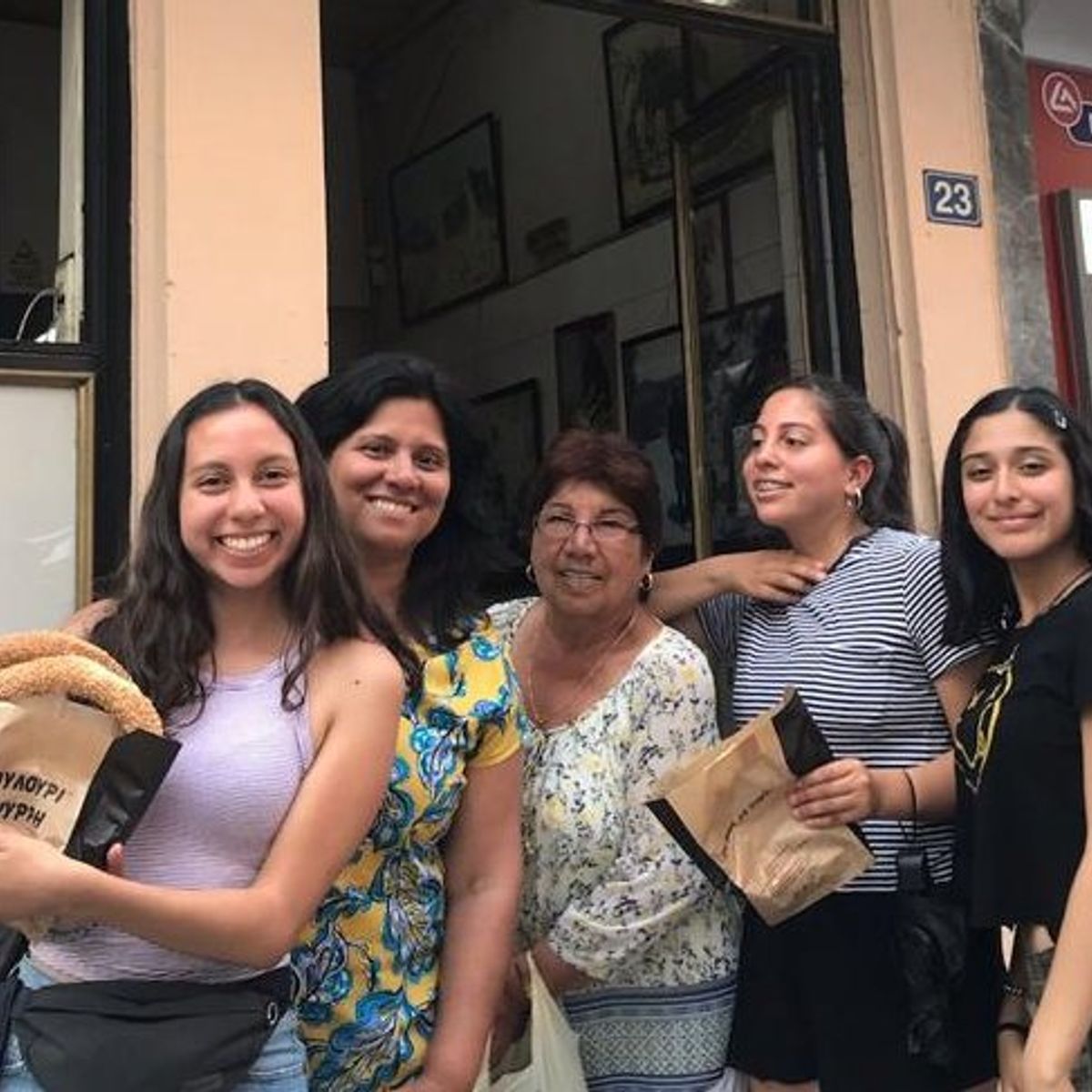 Eat like an Athenian food tour