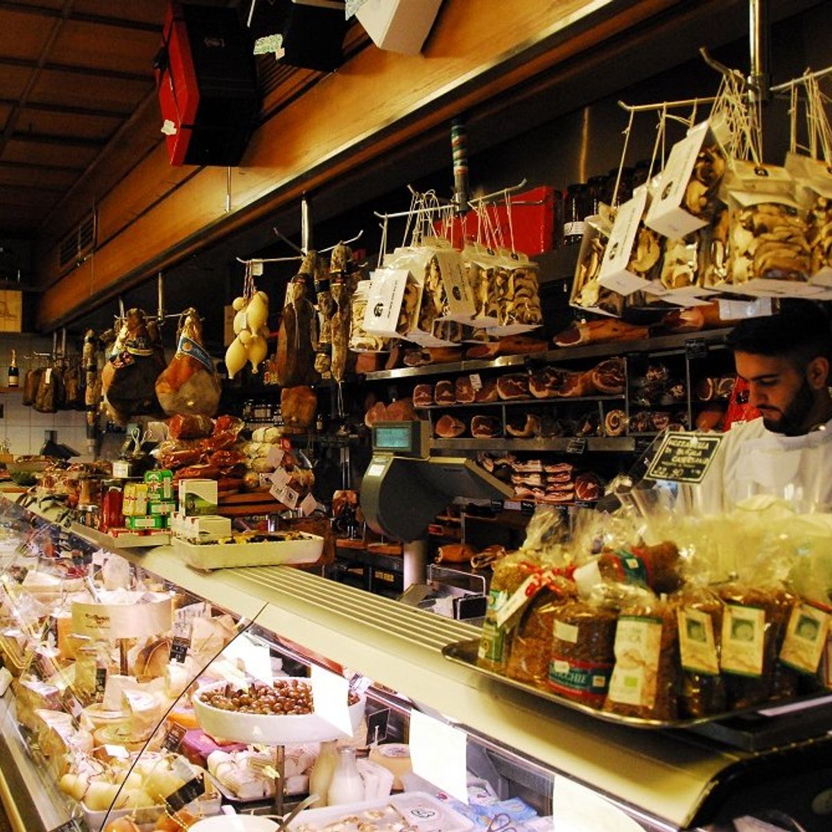 Eating Testaccio: Market Tour and Food tasting