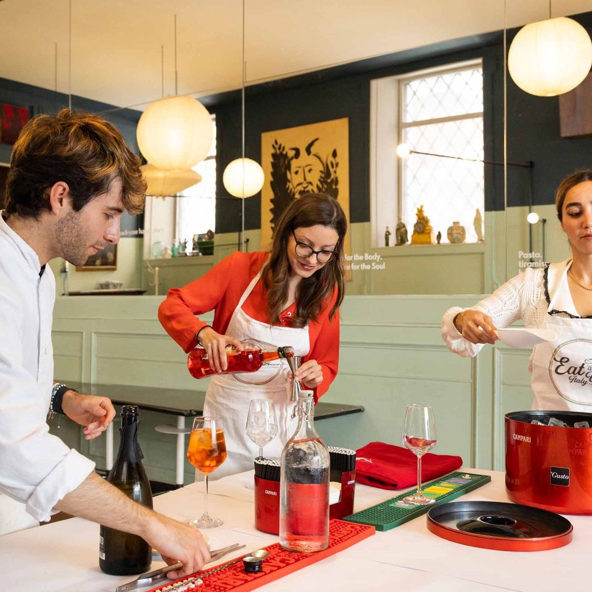 Enjoy Spritz and Pasta Making in Piazza Navona – Workshop of Spritz and Pasta